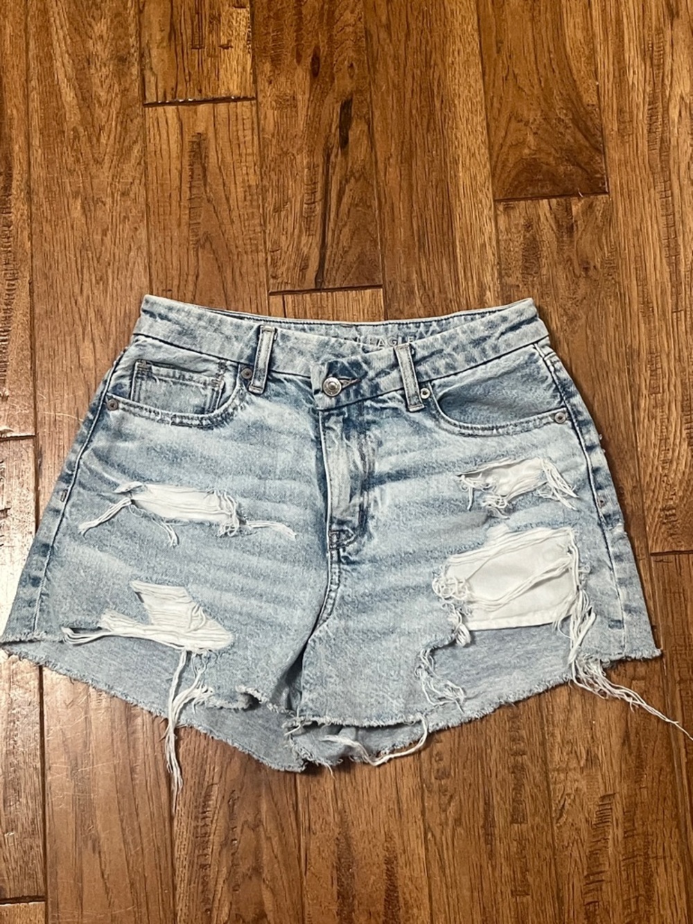 American Eagle Outfitters Light Denim Shorts distressed jeans shorts Sz 4 #933 - Picture 1 of 8